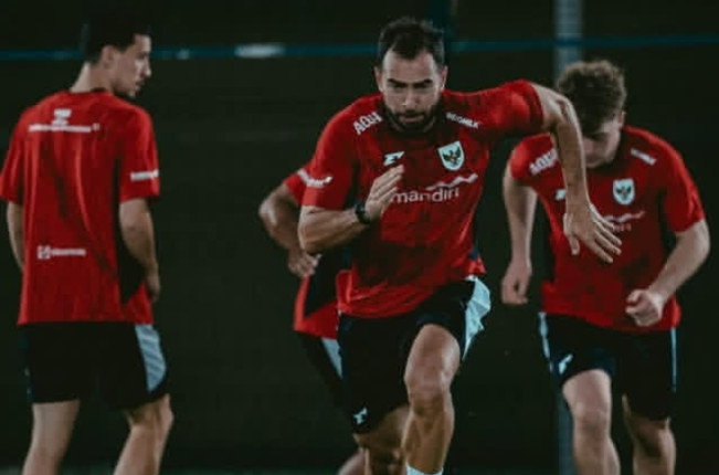 Para pemain keturunan yang memperkuat Timnas Indonesia saat ini menjalani latihan di Jeddah Arab Saudi. [Instagram]